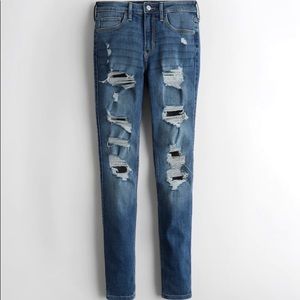 Hollister ripped skinny jeans